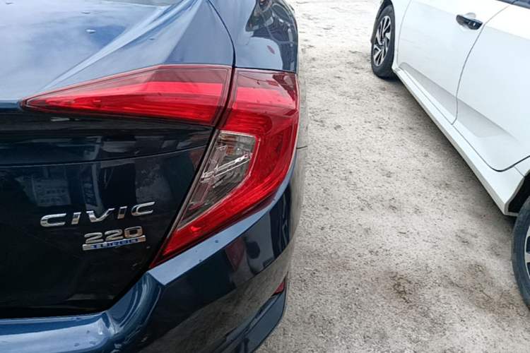 Used Honda Civic 2019 220TURBO CVT Dynamic Edition China VI Right Rear Taillight