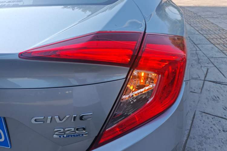 Used Honda Civic 2019 220TURBO CVT Dynamic Edition China VI Right Rear Taillight