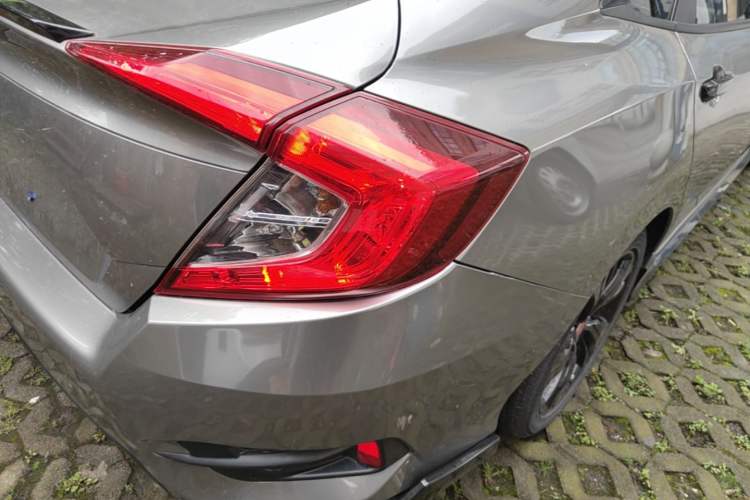 Used Honda Civic 2019 220TURBO CVT Dynamic Edition China VI Emission Standard Right Rear Taillight