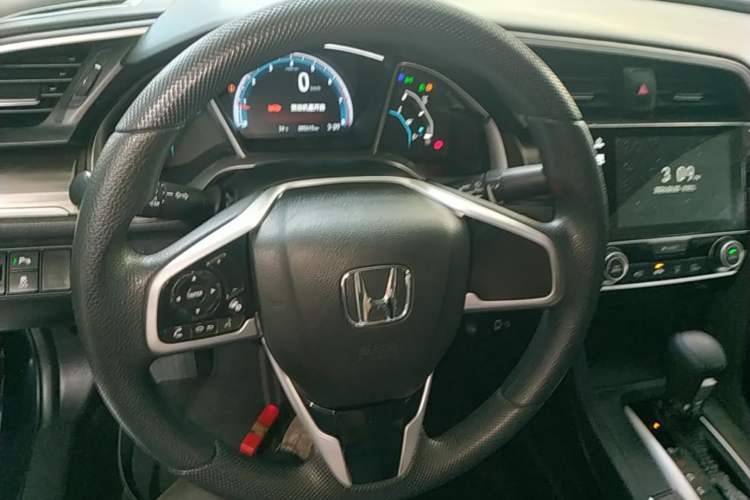 Used Honda Civic 2019 220TURBO CVT Dynamic Edition China VI Steering Wheel