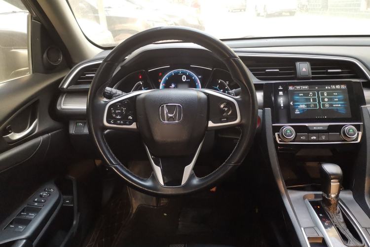 Used Honda Civic 2019 220TURBO CVT Power Edition China VI Emission Standard Steering Wheel