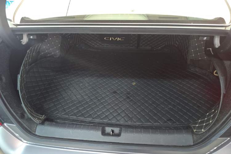 Used Honda Civic 2019 220TURBO CVT Dynamic Edition China VI Emission Standard Trunk