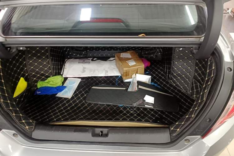 Used Honda Civic 2019 220TURBO CVT Dynamic Edition China VI Trunk