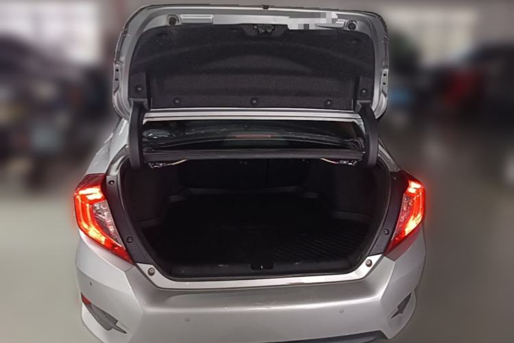 Used Honda Civic 2019 220TURBO CVT Dynamic Edition China VI Emission Standard Trunk