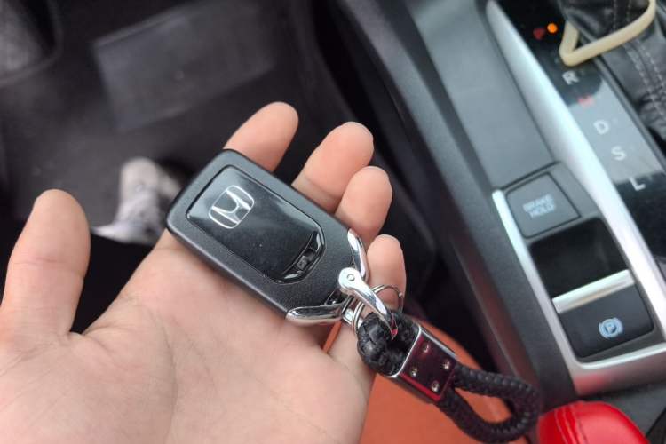 Used Honda Civic 2019 220TURBO CVT Dynamic Edition China V Emission Standard Vehicle Key