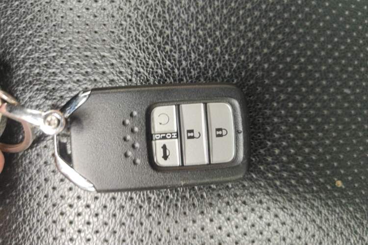 Used Honda Civic 2019 220TURBO CVT Dynamic Edition China VI Emission Standard Vehicle Key