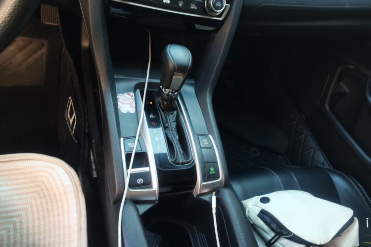 Used Honda Civic 2019 220TURBO CVT Dynamic Edition China VI Gear Lever