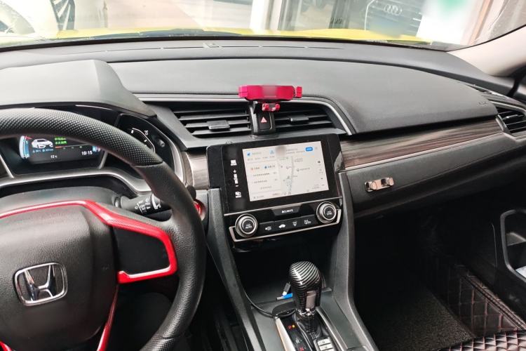 Used Honda Civic 2019 220TURBO CVT Dynamic Edition China V Center Console