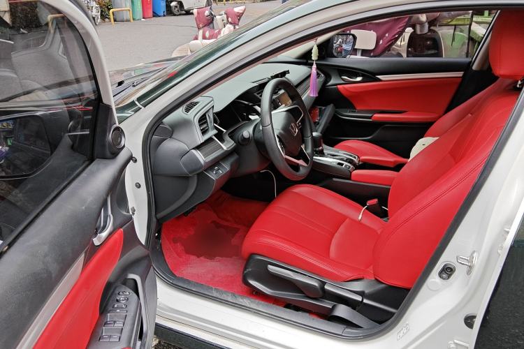 Used Honda Civic 2019 220TURBO CVT Dynamic Edition China VI Driver Seat