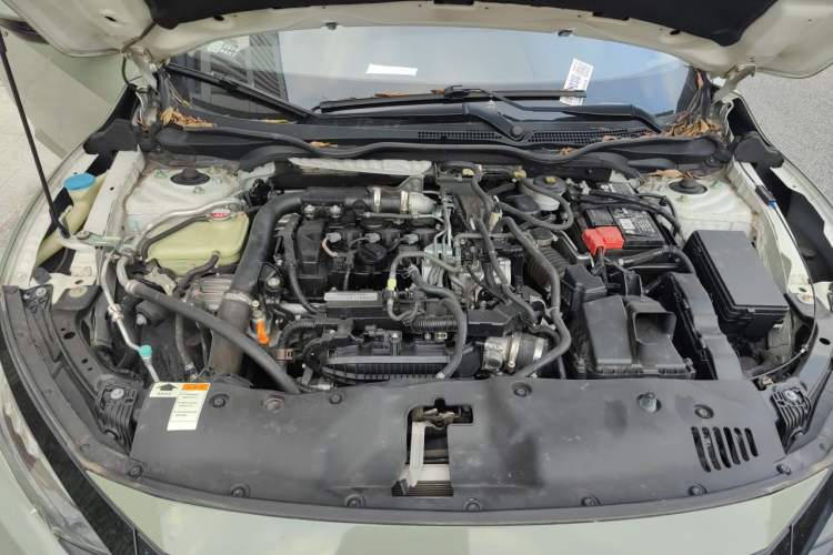 Used Honda Civic 2019 180TURBO CVT Shangqing Edition China VI Engine Bay