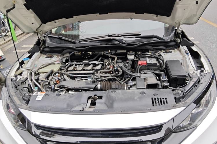 Used Honda Civic 2019 220TURBO CVT Dynamic Edition China VI Engine Bay