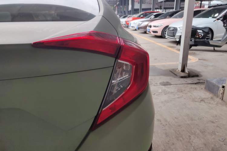 Used Honda Civic 2019 220TURBO CVT Dynamic Edition China VI Exterior 6