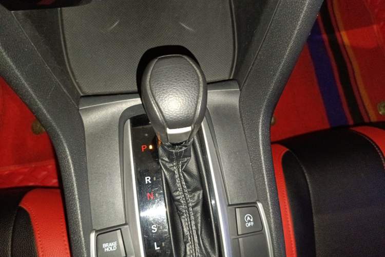 Used Honda Civic 2019 220TURBO CVT Dynamic Edition China VI Emission Standard Gear Lever