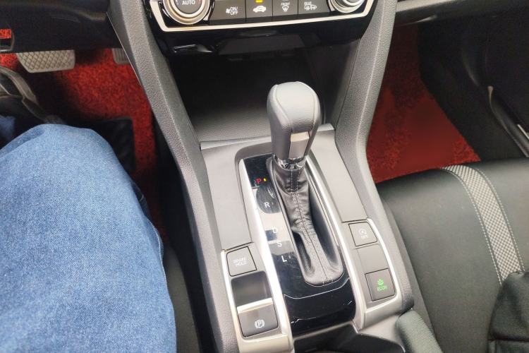 Used Honda Civic 2019 220TURBO CVT Dynamic Edition China VI Gear Lever