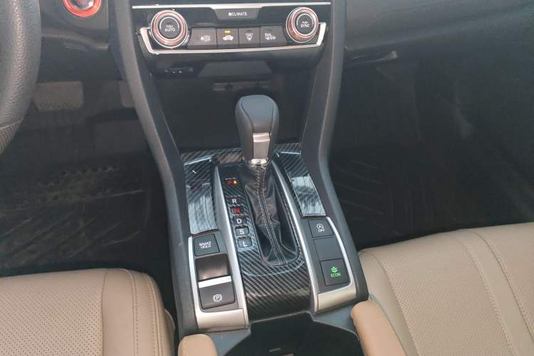 Used Honda Civic 2019 220TURBO CVT Dynamic Edition China VI Gear Lever