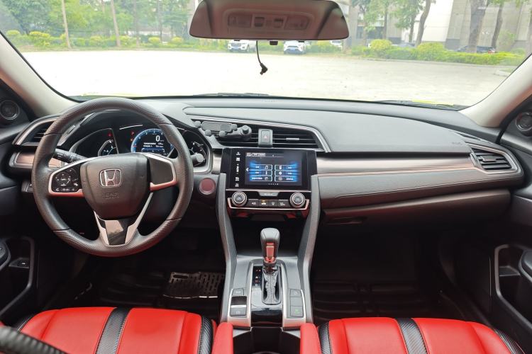 Used Honda Civic 2019 220TURBO CVT Dynamic Edition China VI Interior 4