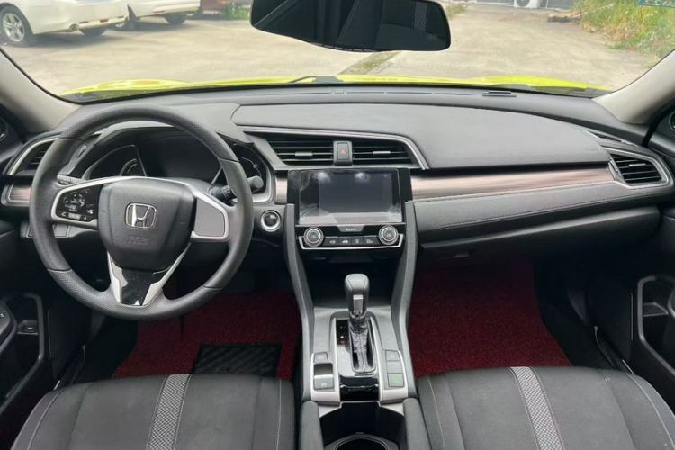 Used Honda Civic 2019 220TURBO CVT Dynamic Edition China VI Interior 6