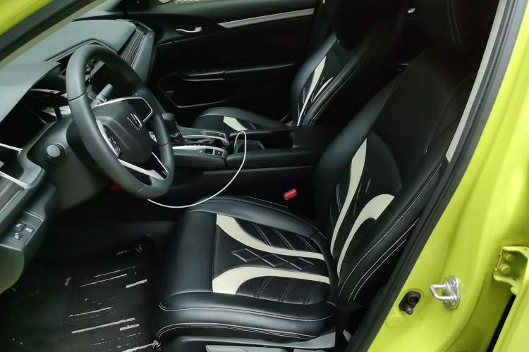 Used Honda Civic 2019 220TURBO CVT Dynamic Edition China V Emission Standard Left Front Seat