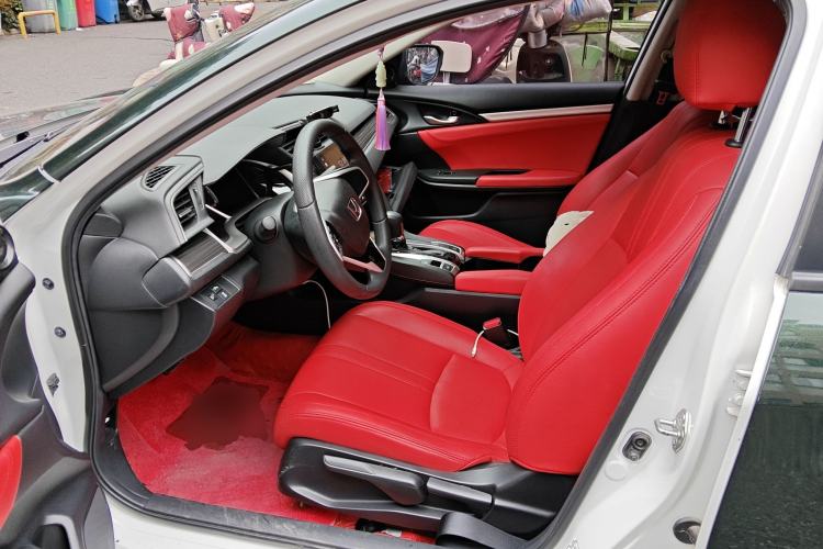 Used Honda Civic 2019 220TURBO CVT Dynamic Edition China VI Left Front Seat