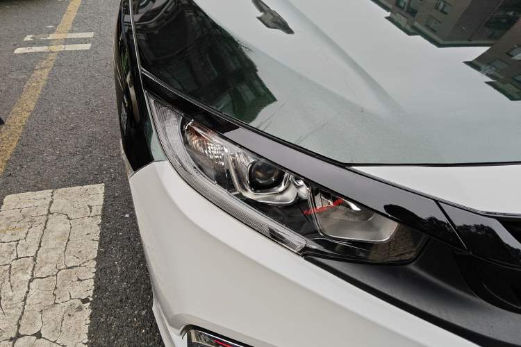 Used Honda Civic 2019 220TURBO CVT Dynamic Edition China VI Right Front Headlight