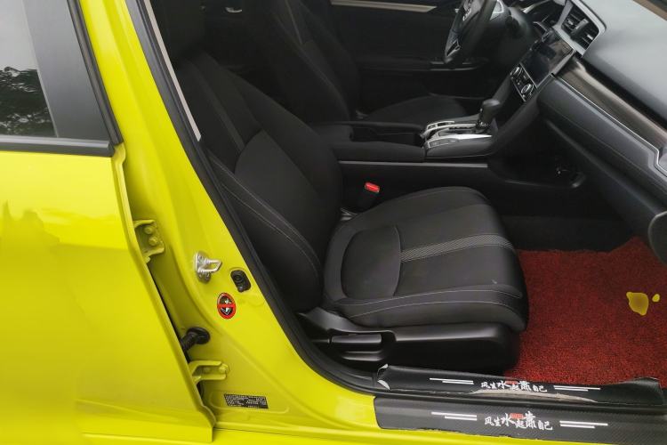Used Honda Civic 2019 220TURBO CVT Dynamic Edition China VI Right Front Seat