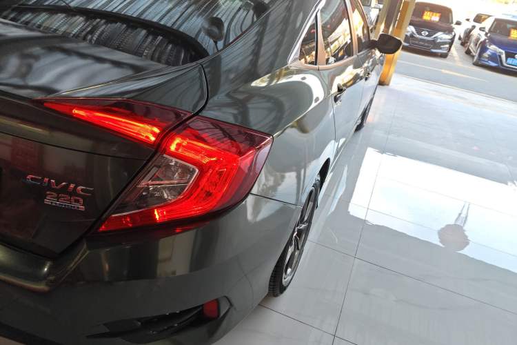 Used Honda Civic 2019 220TURBO CVT Dynamic Edition China VI Right Rear Taillight