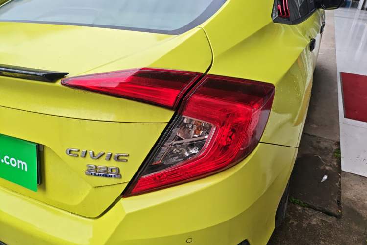Used Honda Civic 2019 220TURBO CVT Dynamic Edition China V Right Rear Taillight