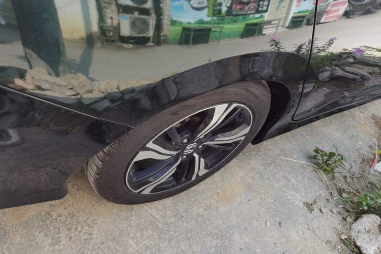 Used Honda Civic 2019 220TURBO CVT Power Edition China VI Emission Standard Right Rear Wheel Hub