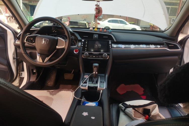 Used Honda Civic 2019 220TURBO CVT Dynamic Edition China VI Interior 2