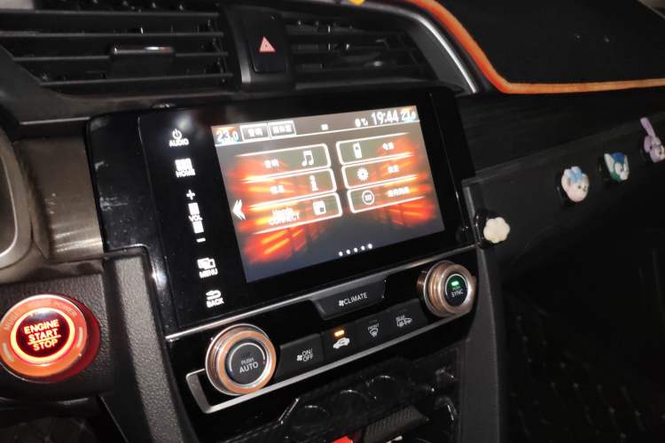Used Honda Civic 2019 220TURBO CVT Power Edition China VI Emission Standard Audio And AC Panel