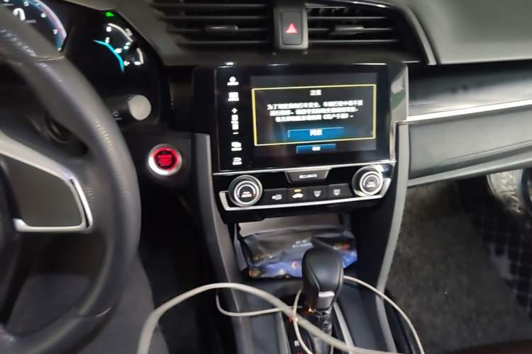 Used Honda Civic 2019 180TURBO CVT Shangdong Edition China VI Audio And AC Panel