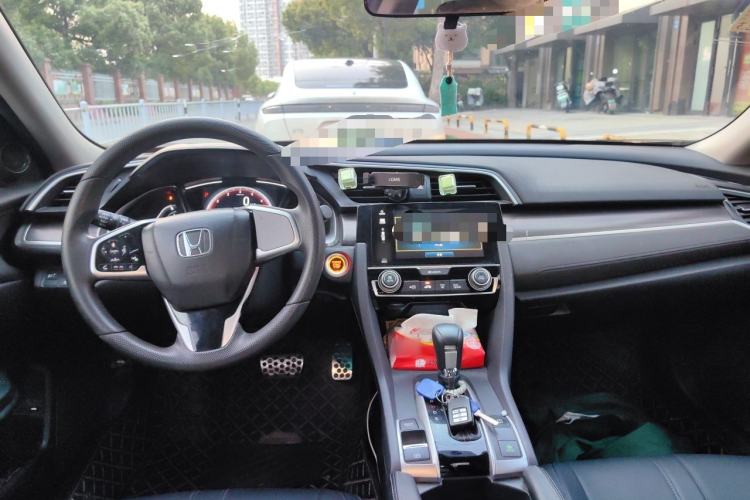 Used Honda Civic 2019 220TURBO CVT Dynamic Edition China V Emission Standard Center Console