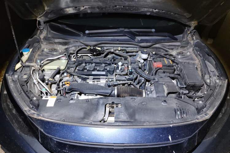 Used Honda Civic 2019 220TURBO CVT Power Edition China VI Emission Standard Engine Bay