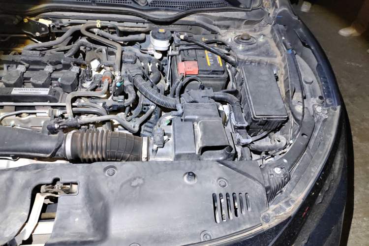 Used Honda Civic 2019 220TURBO CVT Power Edition China VI Emission Standard Engine Bay Left