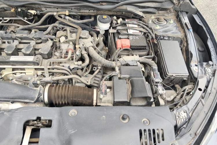 Used Honda Civic 2019 220TURBO CVT Dynamic Edition China VI Emission Standard Engine Bay Left