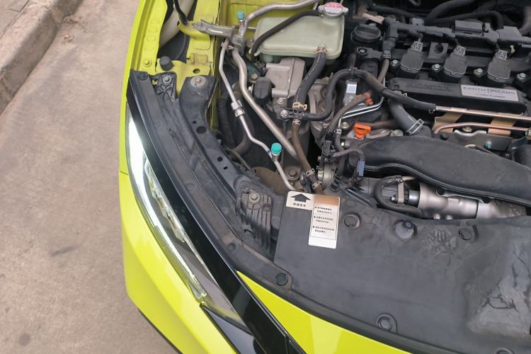 Used Honda Civic 2019 220TURBO CVT Dynamic Edition China VI Emission Standard Engine Bay Right