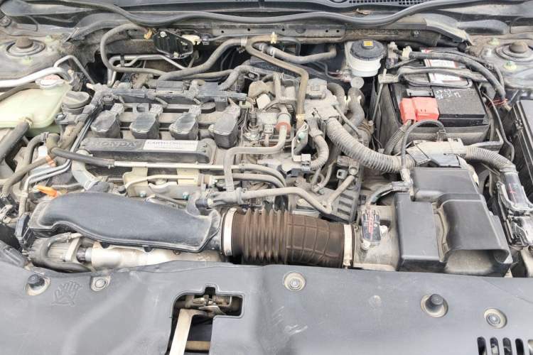 Used Honda Civic 2019 220TURBO CVT Dynamic Edition China VI Emission Standard Engine Bay