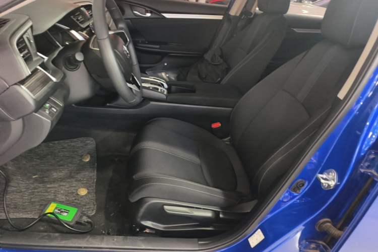 Used Honda Civic 2019 220TURBO CVT Dynamic Edition China VI Left Front Seat