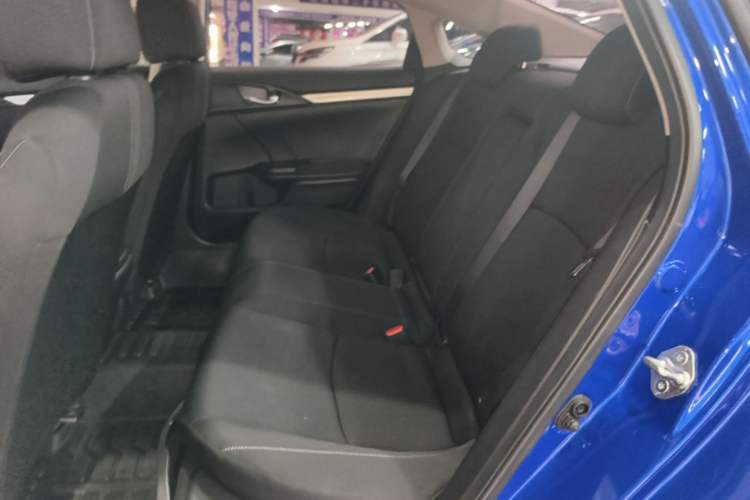 Used Honda Civic 2019 220TURBO CVT Dynamic Edition China VI Left Rear Seat