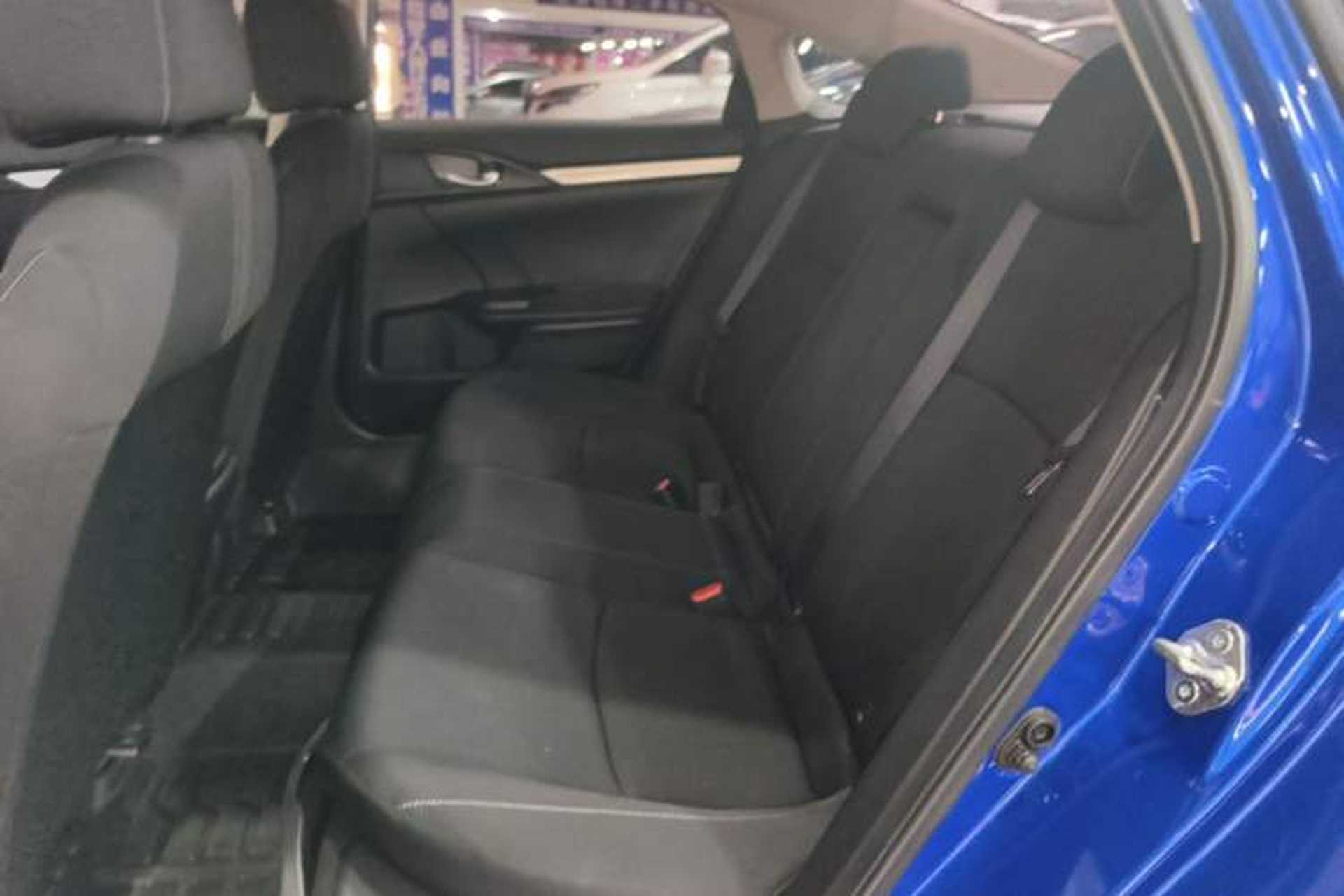 Used Honda Civic 2019 220TURBO CVT Dynamic Edition China VI Left Rear Seat