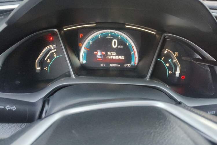 Used Honda Civic 2019 220TURBO CVT Dynamic Edition China VI Odometer Close Up