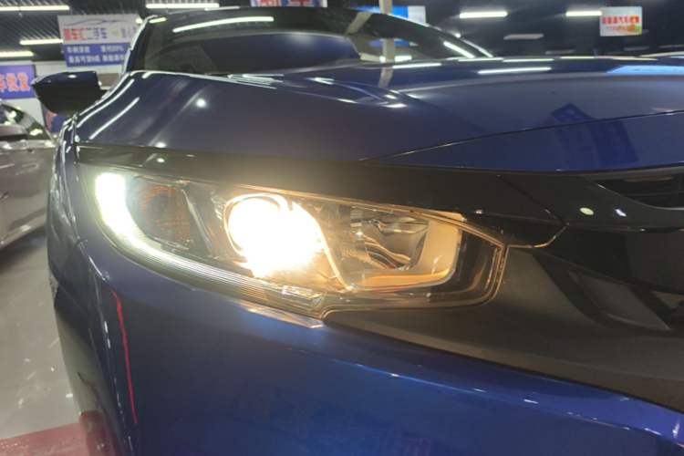 Used Honda Civic 2019 220TURBO CVT Dynamic Edition China VI Right Front Headlight