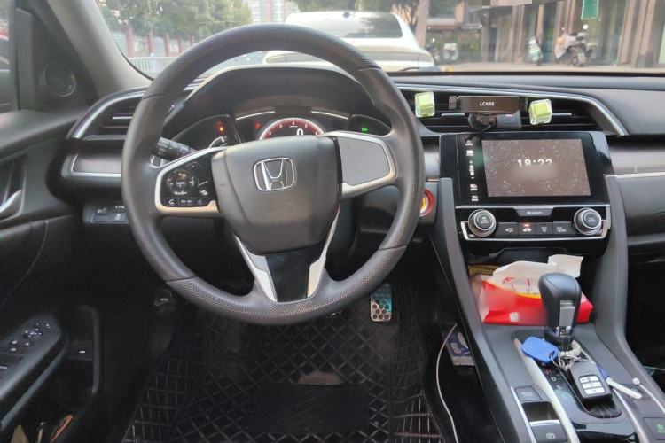 Used Honda Civic 2019 220TURBO CVT Dynamic Edition China V Emission Standard Steering Wheel