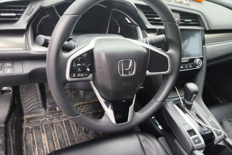 Used Honda Civic 2019 220TURBO CVT Dynamic Edition China VI Emission Standard Steering Wheel
