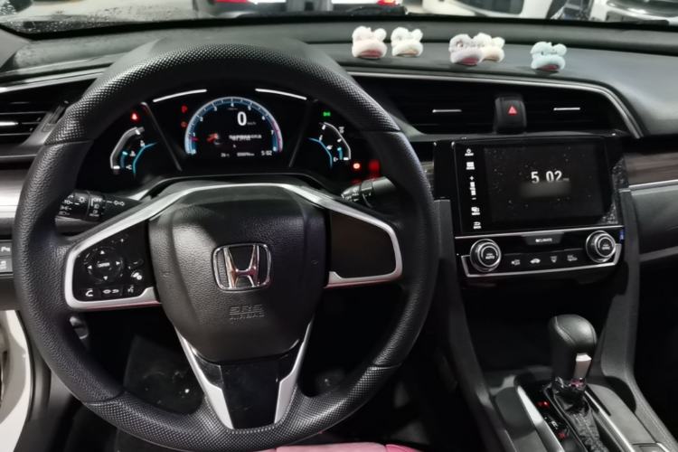 Used Honda Civic 2019 220TURBO CVT Dynamic Edition China VI Center Console