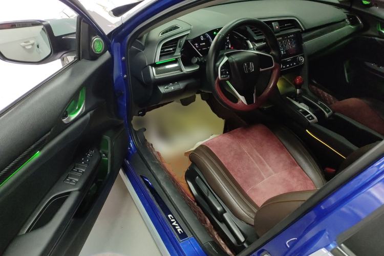Used Honda Civic 2019 220TURBO CVT Dynamic Edition China VI Driver Seat