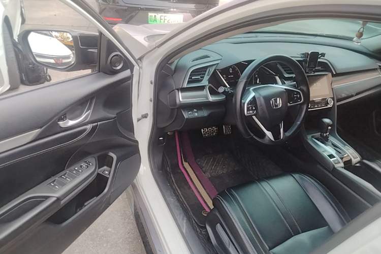 Used Honda Civic 2019 220TURBO CVT Dynamic Edition China VI Emission Standard Driver Seat