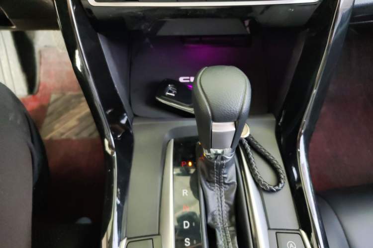 Used Honda Civic 2019 220TURBO CVT Dynamic Edition China VI Gear Lever