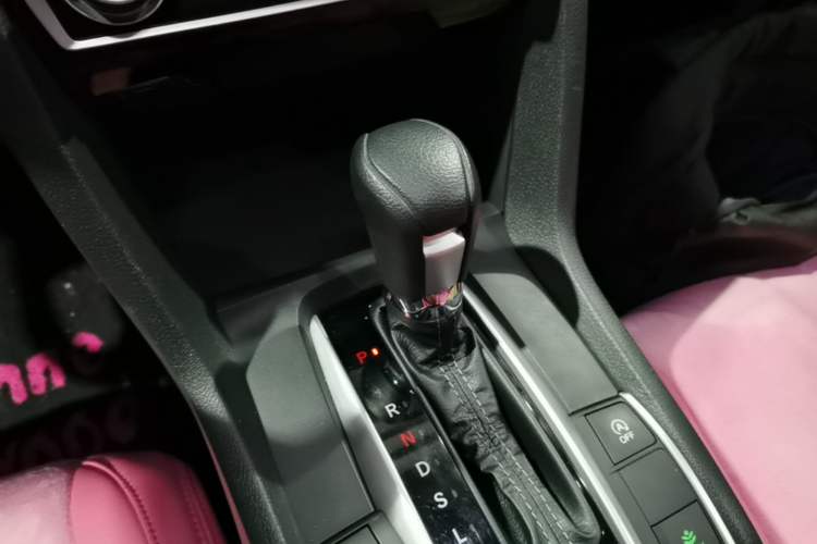 Used Honda Civic 2019 220TURBO CVT Dynamic Edition China VI Gear Lever