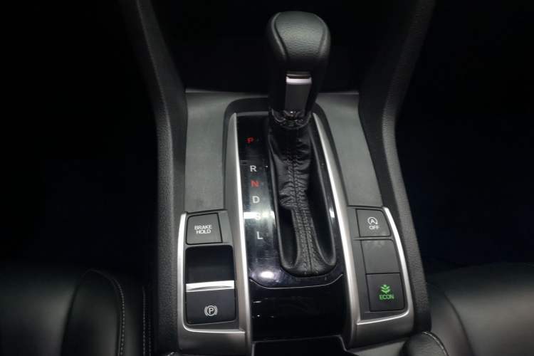Used Honda Civic 2019 220TURBO CVT Dynamic Edition China VI Gear Lever